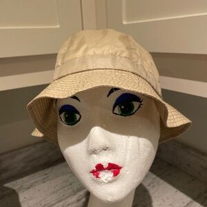 Aquasheen bucket hat with back tie👠